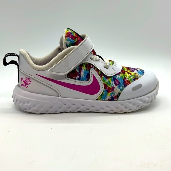 Nike Revolution 5 Fable (psv) Kids Hiking Running Shoes Cj2091-100 - 74,250  ID